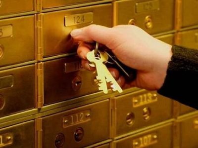 Bank Locker Charges | या 5 बँकांमध्ये लॉकर घेण्यापूर्वी नियम जाणून घ्या, अन्यथा अधिक चार्जेस द्यावे लागतील