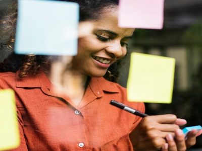 Business Idea | महिलांनो इकडे लक्ष द्या, गृहिणी महिला घरच्या घरी लघुउद्योग सुरू करून महिना कमवू शकतील 1 लाख रुपयांची रक्कम