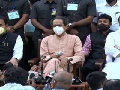 सचिन वाझे हे जणू ओसामा बिन लादेन असल्याचं चित्र निर्माण केलं जातंय – मुख्यमंत्री
