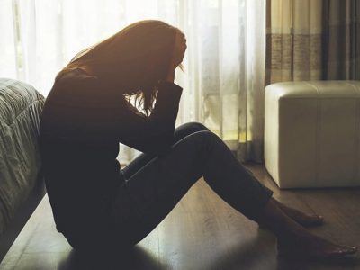 Depression Symptoms | नैराश्याचे कोणते प्रकार आहेत? | लक्षणे दिसताच काय करावे? – जाणून घ्या