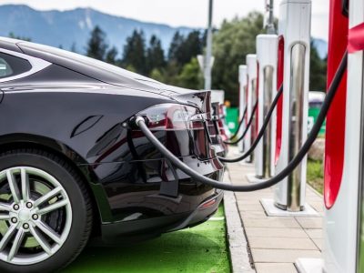 Electric Vehicle Insurance | इलेक्ट्रिक वाहन खरेदी करण्याचा विचारात आहात? | मग विम्याशी संबंधित टिप्स वाचा