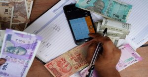 Financial Mistakes | महागाई वाढली आणि त्यात खूप प्रयत्न करूनही पाकिट रिकामेच राहते का? मग या सवयी आजच सोडा