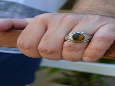 Gemstone Astrology | हे रत्न तुमचं भाग्य जागृत करेल, तुमच्या कुंडलीत सूर्य आणि चंद्र मजबूत होऊन सधन व्हाल