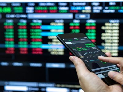 Hot Stocks | हे नफ्याचे 5 मेटल स्टॉक्स लक्षात ठेवा | 1 वर्षात 100 टक्क्यांहून अधिक रिटर्न दिला आहे