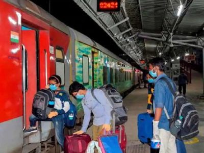 Train Ticket Booking | रेल्वे तिकीट बुकिंग सोबत अधिक फायदे हवे आहेत? मग आधार कार्डने ही सेटिंग करा