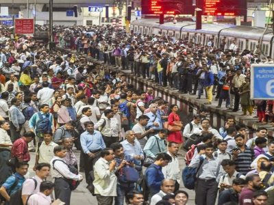 Indian Population | पुढील वर्षापर्यंत चीनला मागे टाकून भारत सर्वाधिक लोकसंख्येचा देश बनेल – यूएन रिपोर्ट