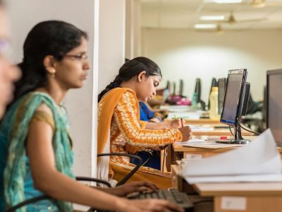 Job Saving Alert | भावांनो! सध्या असलेल्या नोकरीला खिळून बसा, बुरे दिन येतं आहेत, त्या जुन्या आकडेवारीची पुनरावृत्ती होणार