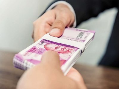 Loan Guarantor | लोण गॅरेंटर झाले असाल किंवा होणार असाल तर या गोष्टीं लक्षात ठेवा, अन्यथा बसा त्यांचं कर्ज फेडत