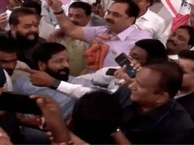 एकीकडे शेतकरी, मराठा तरुणांचा मंत्रालयात आत्महत्येचा प्रयत्न | दुसरीकडे विधीमंडळाच्या पायऱ्यांवर शिंदे समर्थकांनी भाईगिरी