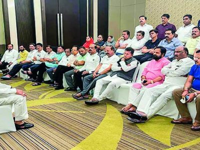 राऊतांना उत्तर देण्यासाठी महिला आमदारांचा भावनिक वापर, तर समर्थक अपक्षांचा राजकीय आकडेवारीसाठी शिंदेंकडून वापर?