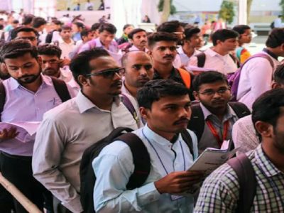 Naukri Alert | सावधान! आयटी कंपन्यांनी 45 हजार कर्मचाऱ्यांना कामावरून काढलं, भारतीय नोकर भरती बंद, पुढे काय?