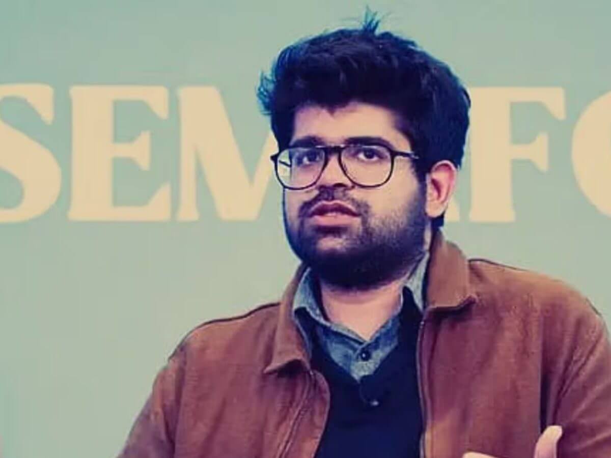 Perplexity AI | Apple करणार मोठा धमाका, Perplexity AI बरोबर कंपनीची आतापर्यंतची सर्वात मोठी डील होऊ शकते Perplexity AI | Apple करणार मोठा धमाका, Perplexity AI बरोबर कंपनीची आतापर्यंतची सर्वात मोठी डील होऊ शकते