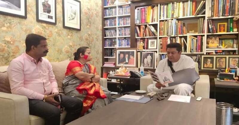 Mumbai Mayor Kishori Pednekar, MNS chief Raj Thackeray, corona Mask