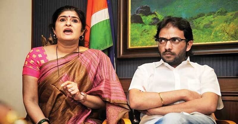MNS leader Shalini Thackeray, Facebook account, hacked