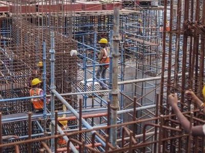 Steel Prices | स्वतःच घर बांधणे किंवा विकत घेणे महागणार | स्टीलचे दर 2000 रुपयांनी वाढले | अधिक जाणून घ्या