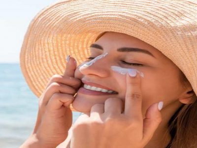 Anti-Ageing Cream Benefits | वयानुसार त्वचेवरील सुरकुत्या देखील वाढतात, त्वचेसाठी अँटी-एजिंग क्रीम गरजेच्या आहेत का? वाचा