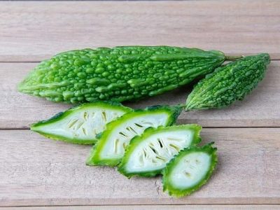 Health First | कारल्याचा कडवटपणा असा दूर करून भाजीचा आनंद घ्या – वाचा टिप्स