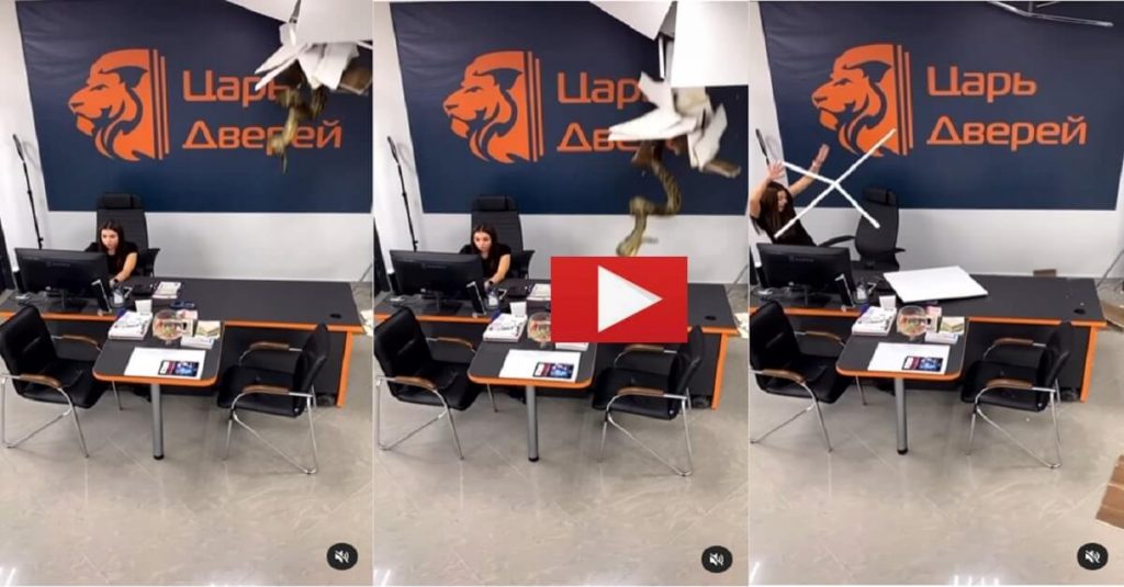 Trending video of Snake fall down with ceiling in office video viral on social media (1)