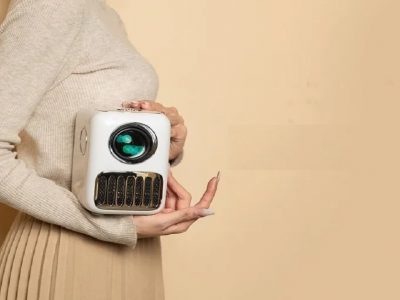 Mini Portable Projector | जबरदस्त! या मिनी प्रोजेक्टरने गाव-शहरातील घरातही थिएटरचा अनुभव घ्या, किंमत टीव्हीपेक्षा कमी