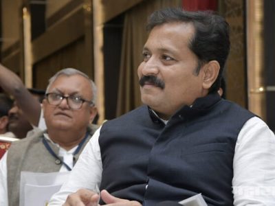 चक्रीवादळ रोखण्यात राज्य सरकार अपयशी, भाजपचे शिष्टमंडळ राष्ट्रपती भवनात, काँग्रेसचा टोला