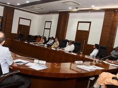 कोरोना परिस्थितीचा आढावा | पंतप्रधानांची सर्व राज्यांच्या मुख्यमंत्र्यांसोबत व्हिडीओ कॉन्फरन्सिगद्वारे बैठक