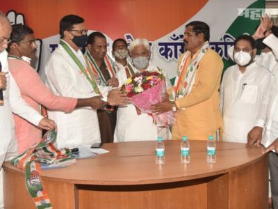 धनगर समाजाचे नेते लहू शेवाळें यांचा शेकडो कार्यकर्त्यांसह काँग्रेसमध्ये प्रवेश