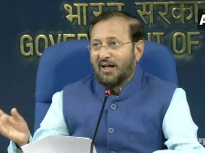 लस वाया जाण्याची राष्ट्रीय सरासरी महाराष्ट्रात सर्वात कमी | जावडेकरांकडून चुकीची माहिती