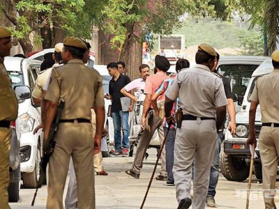 उत्तर प्रदेशात पोलीस पथकावर गुंडांकडून अंदाधुंद गोळीबार, ८ पोलिसांचा मृत्यू