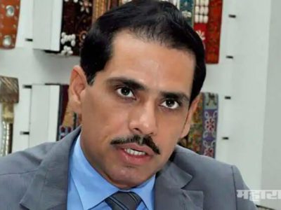 FIR Logged against Robert Vadra in Haryana