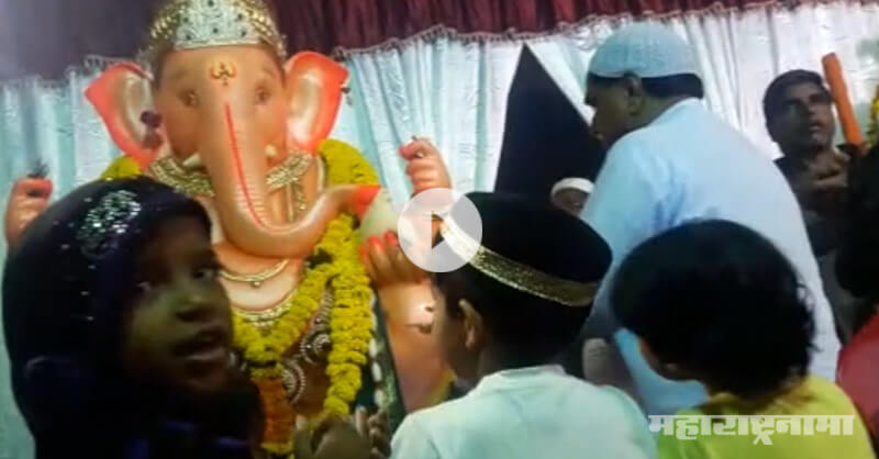Kolhapur – Ganesh Pujan by Muslim Brothers Kolhapur – Ganesh Pujan by Muslim Brothers