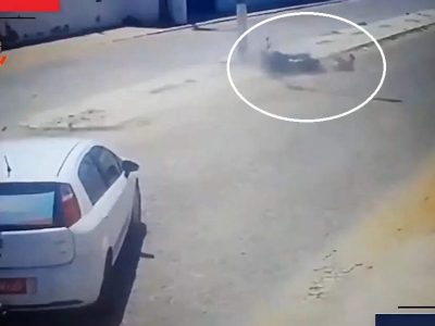 Viral Video | देव तारी त्याला कोण मारी, 2-2 सेकंदाच्या फरकाने त्याच्याबाबतीत दोन भीषण अपघात घडले, चमत्कार व्हिडिओत पहा