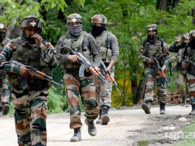 Pakistan made firing on indo pak border again and indian army replied with firing