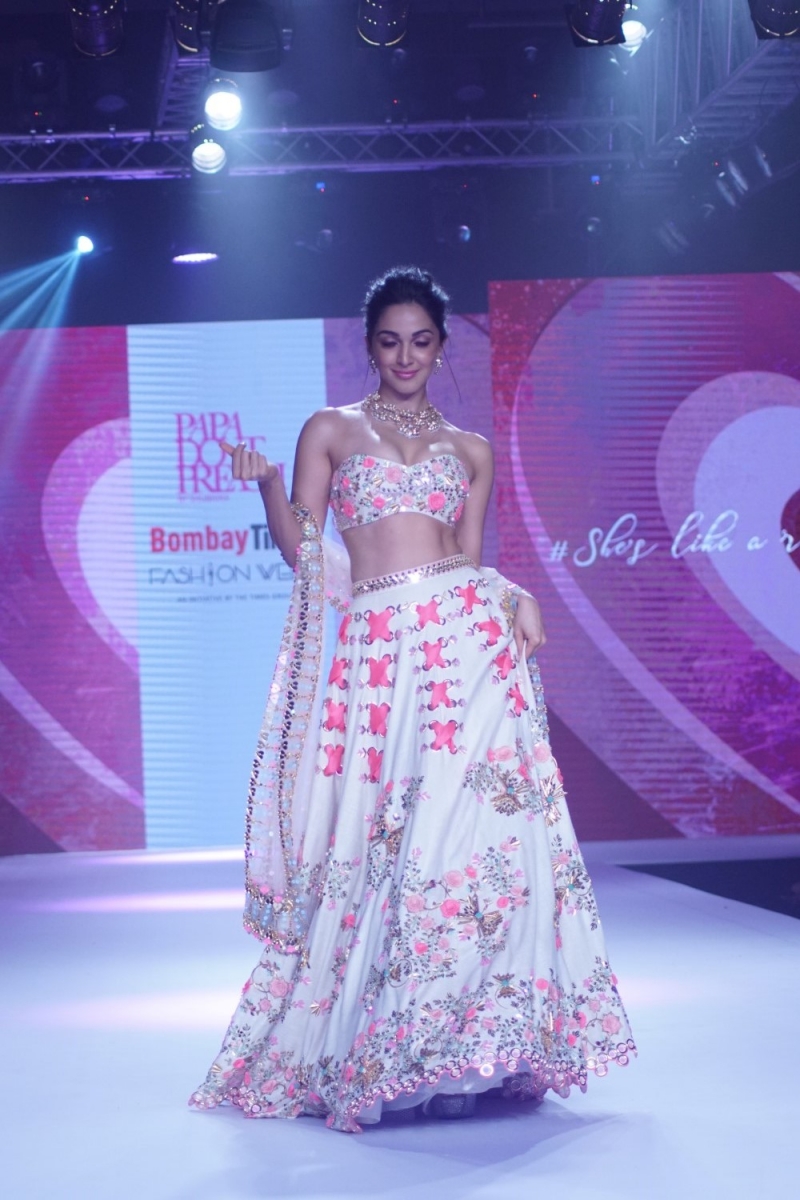 kiyara advanis ramp walk show
