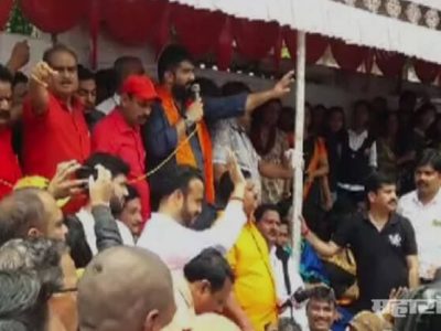 Maratha Kranti Morcha protestant opposed NCP MLA Shivendraraje Bhosale from speech