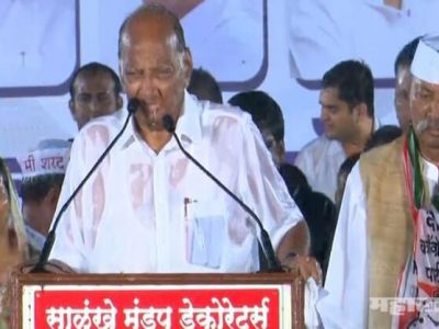 ८० वर्षाच्या तरुणाचं भर पावसात भाषण; कार्यकत्यांना सुद्धा स्फूर्ती