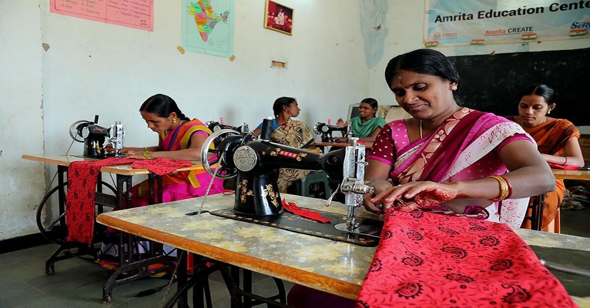 PM free sewing machine yojana