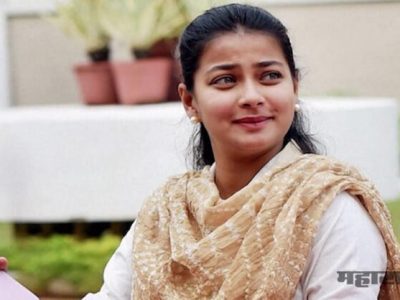 pm narendra modi who is not worried about the mother and the wife will understand the problems of women says congress mla praniti shinde