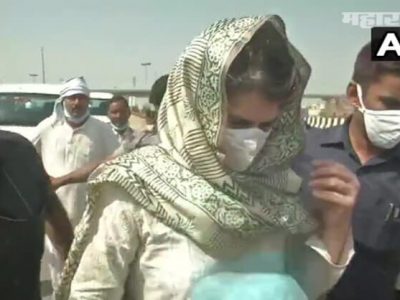 Hathras gangrape | राहुल आणि प्रियंका गांधी पायी चालत हाथरससाठी रवाना