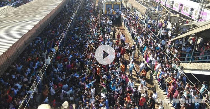 Passengers halt train in Nalasopara railway station for protesting against the Pulwama attack Passengers halt train in Nalasopara railway station for protesting against the Pulwama attack