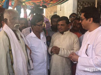 MNS Chief meet shahid jawan sunil dhope family at karanja