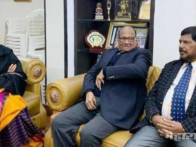 राष्ट्रवादी काँग्रेस पक्ष काँग्रेसमध्ये विलीन करा | शरद पवार यांना काँग्रेसचे अध्यक्ष करावे  – आठवले