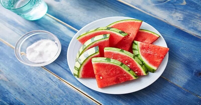 Avoid sprinkling, salt, Watermelon, health article
