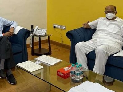 शरद पवार आणि मुख्यमंत्री उद्धव ठाकरेंमध्ये अर्धा तास खलबतं, कारण गुलदस्त्यात