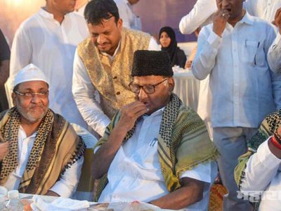 राम मंदिर उभारण्यासाठी ट्रस्ट तयार करु शकता तर मशिदीसाठी का नाही? – शरद पवार