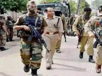 काश्मीरमध्ये CRPFच्या पथकावर दहशतवादी हल्ला, ३ जवान शहीद