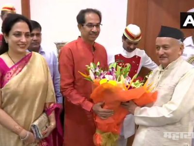 उद्धव ठाकरे आणि रश्मी ठाकरे यांनी राज्यपालांची भेट घेतली