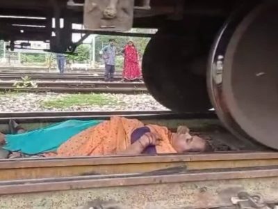 Viral Video | महिला रेल्वे रुळावर बेशुद्ध पडली, वरून मालगाडी गेली, पुढे जे घडलं ते दाखवणारा थरारक व्हिडिओ व्हायरल