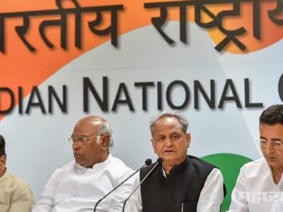 मोदी, शहांना निवडणूक आयोग शरण: काँग्रेसचा थेट आरोप